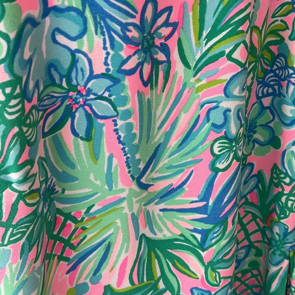Lilly Pulitzer Romper size 4. Worn once season 2020. - Picture 2 of 4